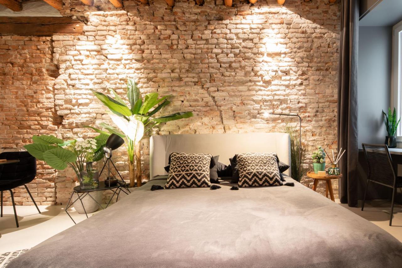 パドヴァOfficine Cavour Piazza Cavourアパートメント エクステリア 写真