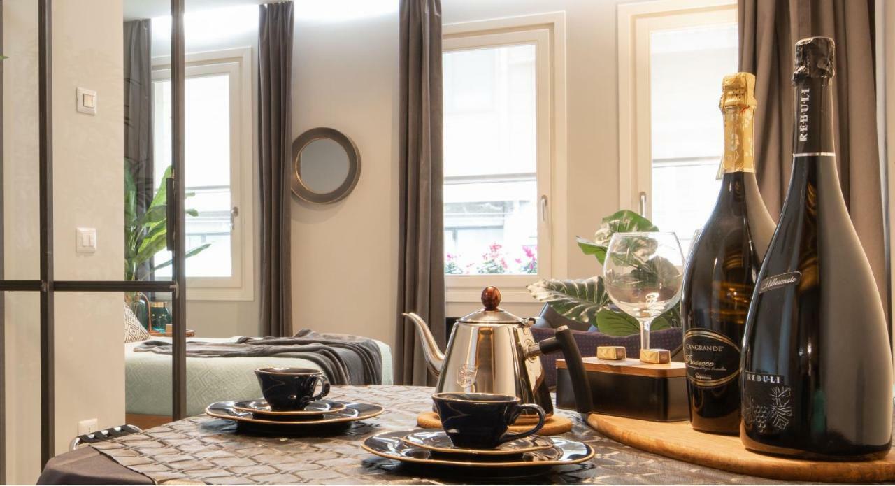 パドヴァOfficine Cavour Piazza Cavourアパートメント エクステリア 写真
